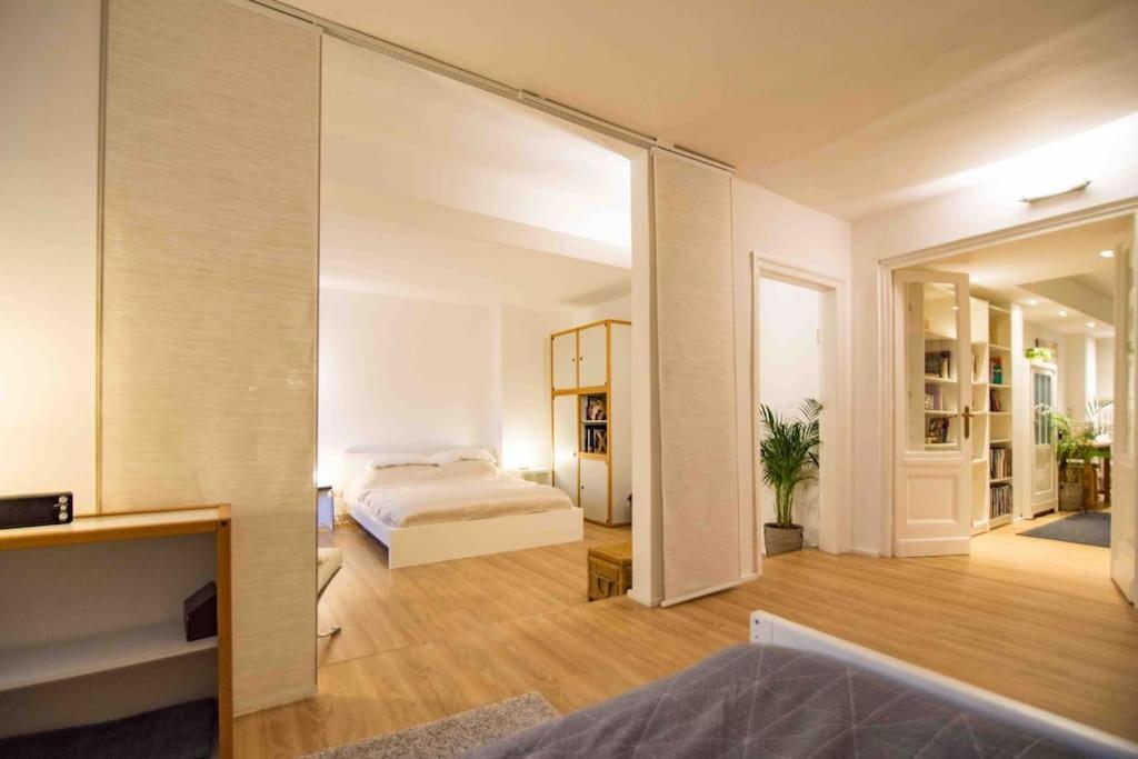 Ground Floor In Villa In Charlottenburg Garden View Berlin Eksteriør bilde