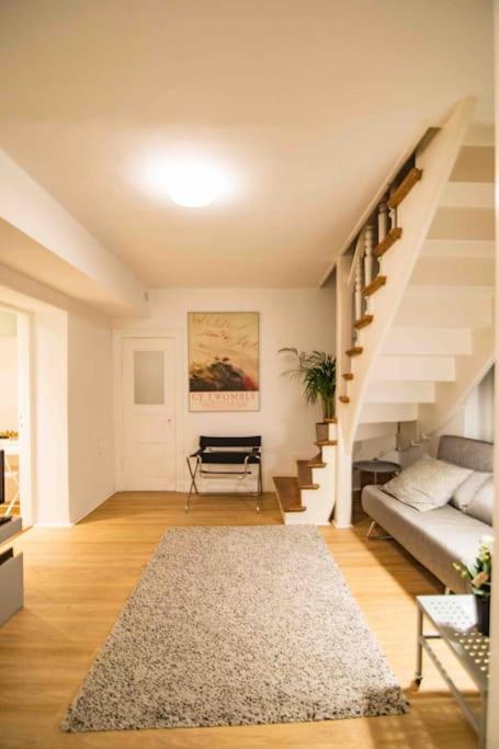 Ground Floor In Villa In Charlottenburg Garden View Berlin Eksteriør bilde